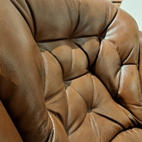 KevoLuxury Fotel skórzany pikowany drewno elegancki styl angielski pikowania.jpg