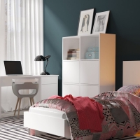 Komoda z regałami wysoka MUMO  biała 4D front aranż.jpg