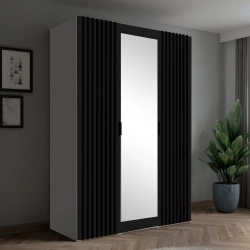 Szafa AGATA 1 trzydrzwiowa z lamelami i lustrem głęboka 150x210x58 cm czarna, czarne lamele, uchwyty czarne (kompletna)