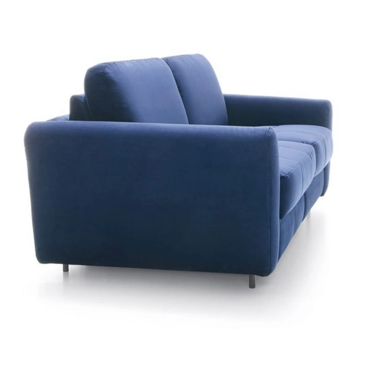 Sofa_GOLIAT_ze_stelażem_włoskim_212x101_cm_granatowa,_nóżki_metalowe_czarne_(2)_KOD_GCOLB3312-MAX-granatowy.webp