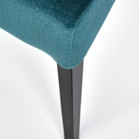 Krzesło_do_salonu_HELION_2_welurowe_zielone,_nogi_drewniane_czarne_(1)_KOD_HLCLA004.webp
